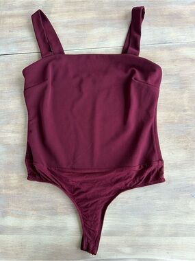 Lulu's Maroon/Purple Square-Neck Bodysuit M